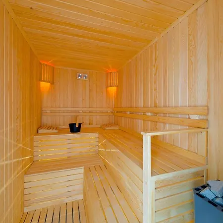 Villa Neo With 2 Private Pools, Bbq, Jacuzzi And Sauna *