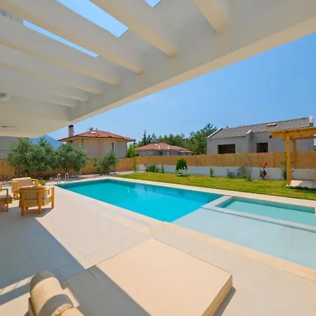 Neo With 2 Private Pools, Bbq, Jacuzzi And Sauna Villa