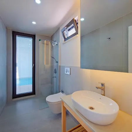 Neo With 2 Private Pools, Bbq, Jacuzzi And Sauna * Fethiye